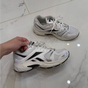 Reebok sneaker
